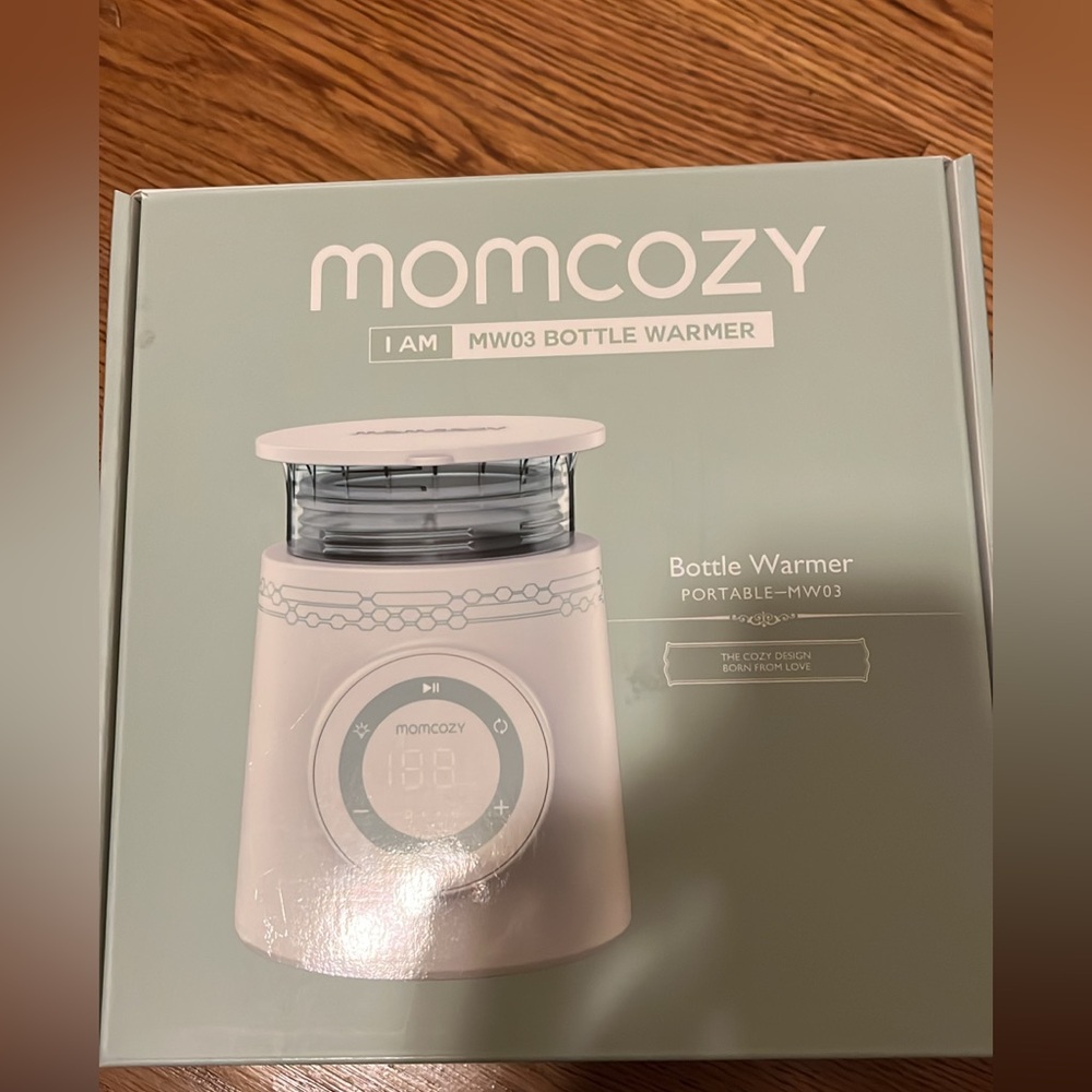 new in box momcozy bottle warmer mw03